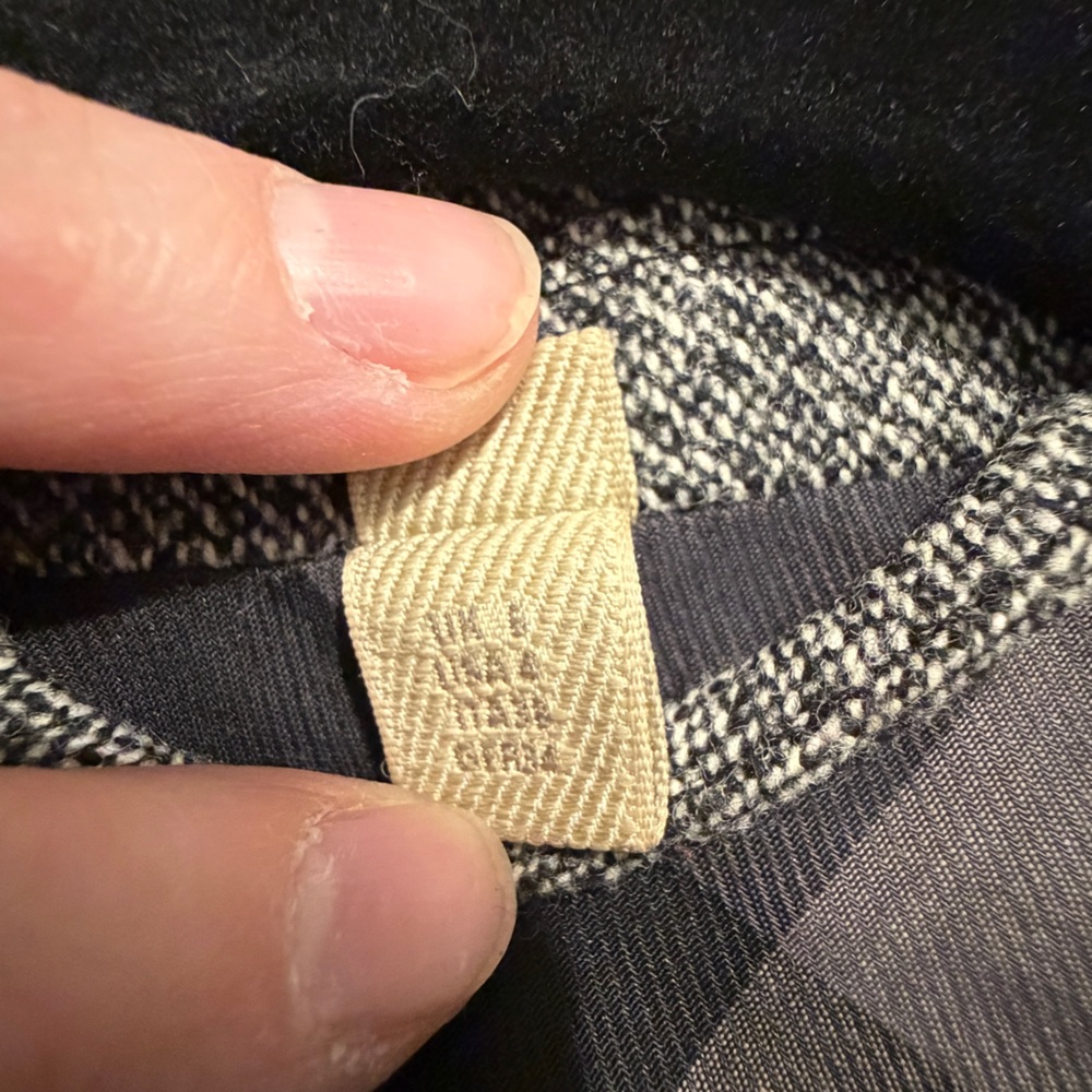 Burberry Brit Gray Wool Blazer, Size 6 US, sophisticated and warm - Picture 5 of 5